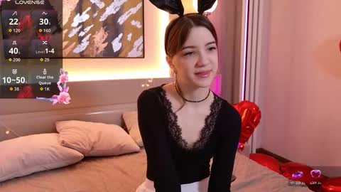 Snapshot of sexy_me_bb chatting on 02.22.26 Alison online show from 02.22.26