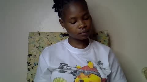 Molyne online show from 04.15.26