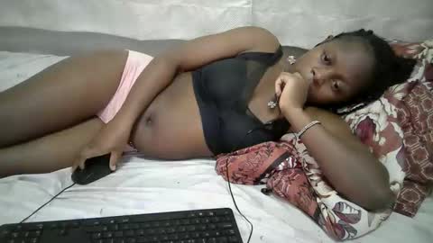 Snapshot of sexy_nanah chatting on 05.27.26 sexy_nanah online show from 05.27.26