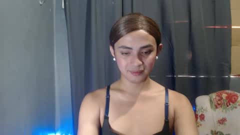 Snapshot of sexy_naughtyjasminxxx chatting on 02.04.25 Jasmin online show from 02.04.25