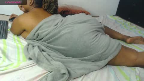 Jhoana online show from 12.15.24