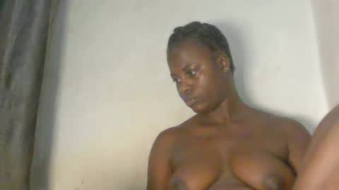 sexy_petitqueen online show from 05.06.26