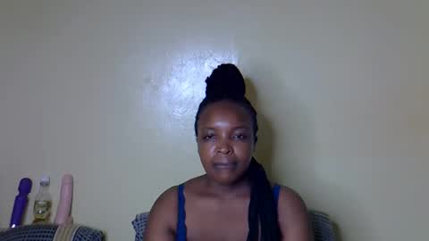 sexy_sazii online show from 10.28.25