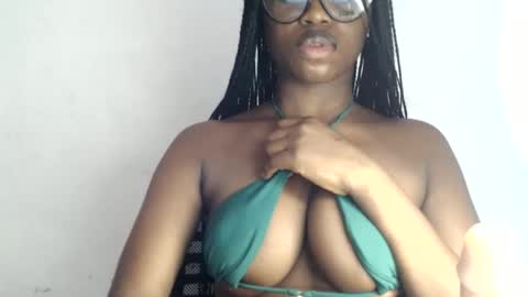 naomi online show from 01.10.25