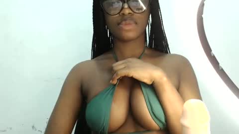 naomi online show from 01.12.25