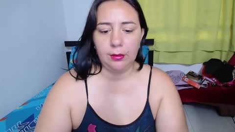 Snapshot of sexy_ticki chatting on 12.07.24 janel online show from 12.07.24