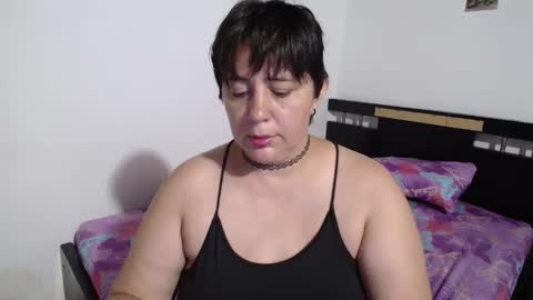 Snapshot of sexy_ticki chatting on 11.24.25 janel online show from 11.24.25