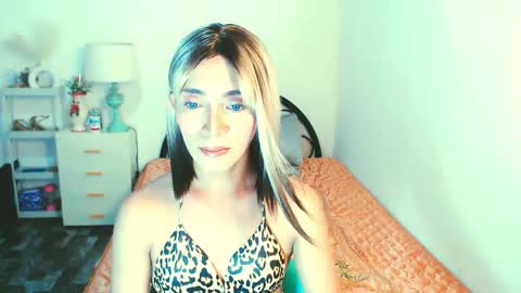 sexy_yllona online show from 06.09.26