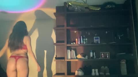 Snapshot of sexyaliceskay chatting on 09.29.25 Alice Skay online show from 09.29.25