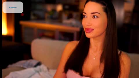 Sandra online show from 02.25.25