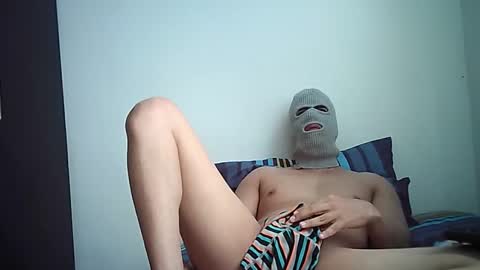 Snapshot of sexyatrevidoo chatting on 09.28.25 SesyMen online show from 09.28.25