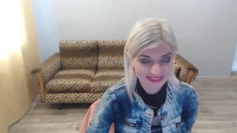 sexybeatriice online show from 12.17.24