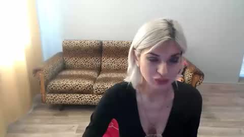 sexybeatriice online show from 10.14.25