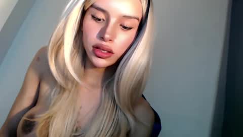 Seraphina Blaze online show from 02.06.25