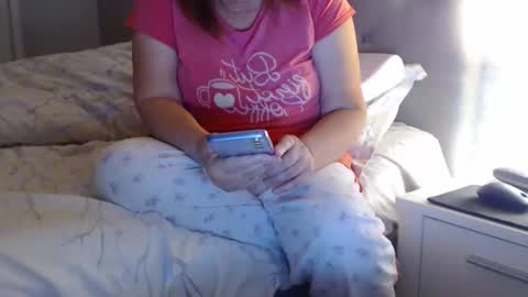 Sexyblonde4u58 online show from 12.15.24
