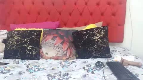 sexyboobsx2 online show from 10.29.25