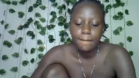 sexybree_love online show from 12.05.24