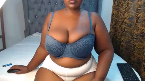 Snapshot of sexychocco_ chatting on 01.16.25 sexychocco online show from 01.16.25