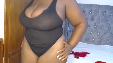 Snapshot of sexychocco_ chatting on 01.19.25 sexychocco online show from 01.19.25