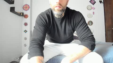 Antonioylola online show from 01.04.25
