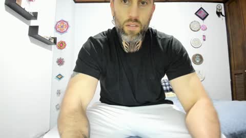 Antonioylola online show from 01.05.25