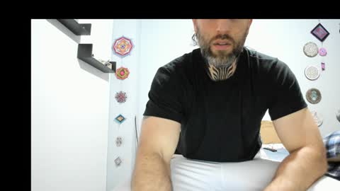 Antonioylola online show from 01.05.25