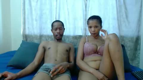 sexycouplexx01 online show from 05.04.26