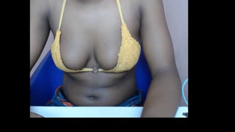 Snapshot of sexydebabe chatting on 09.11.25 sexydebabe online show from 09.11.25