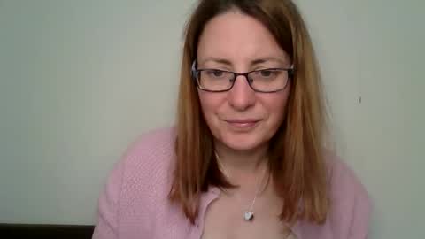 Snapshot of sexyemilyoliver chatting on 05.18.26 Emily online show from 05.18.26