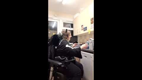 Snapshot of sexyemoprincess chatting on 12.22.25 Wouldntyouliketoknow online show from 12.22.25