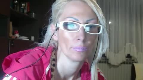 Snapshot of sexyeni chatting on 09.22.25 ENI pvt moan your name WHEN I M NOT online you tell me in SNAPCHAT deal yes add me... FREE TWITTER magiconline101...... online show from 09.22.25