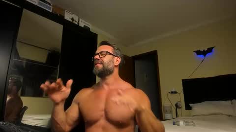 Snapshot of sexyflightz chatting on 12.23.25 chris online show from 12.23.25