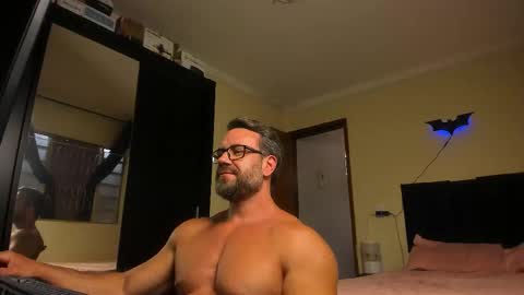 Snapshot of sexyflightz chatting on 01.13.26 chris online show from 01.13.26