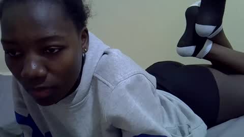 Snapshot of sexyghurl12 chatting on 10.04.25 sexyghurl12 online show from 10.04.25