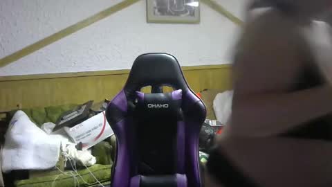 Snapshot of sexygoddesslikestofuck chatting on 10.27.25 sexygoddesslikestofuck online show from 10.27.25