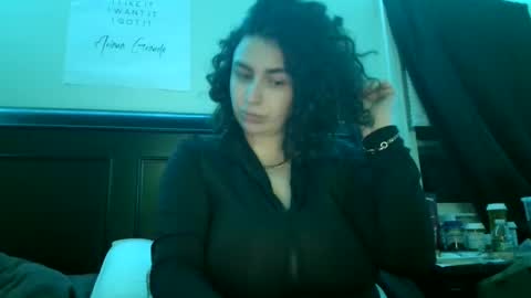 ETERNAL GODDESS WOMAN  online show from 01.10.25