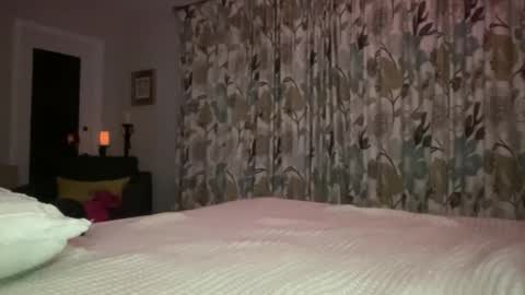 Ashley Love online show from 12.14.25