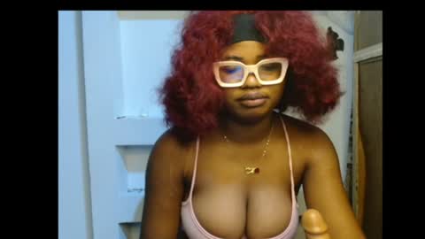 Snapshot of sexyhoneypot chatting on 06.17.26 Marvellous online show from 06.17.26