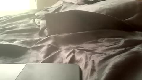 sexyhornyman1993 online show from 01.12.26