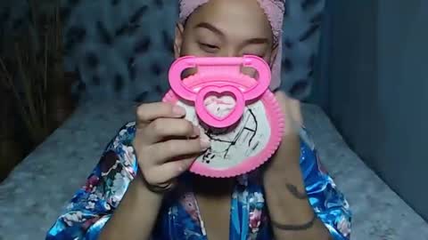 Rachelle online show from 03.12.25