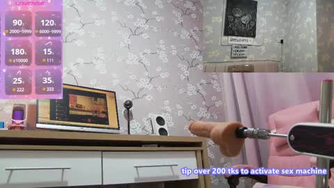 Snapshot of sexyhottease69 chatting on 02.26.25 Flavia online show from 02.26.25