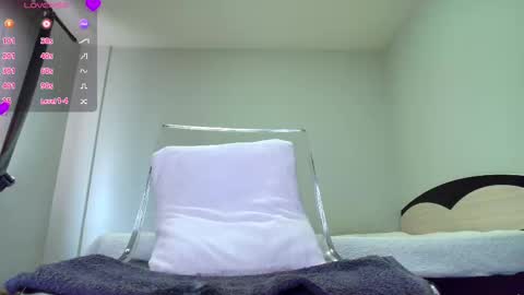 Snapshot of sexyjasmin19 chatting on 02.28.25 Jasmin online show from 02.28.25