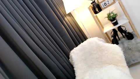 JENNY online show from 12.02.24
