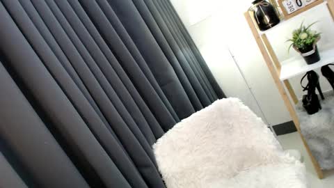 JENNY online show from 12.03.24