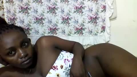Snapshot of sexyjoane chatting on 02.07.25 JOAN online show from 02.07.25