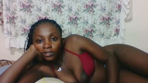 Snapshot of sexyjoane chatting on 02.08.25 JOAN online show from 02.08.25