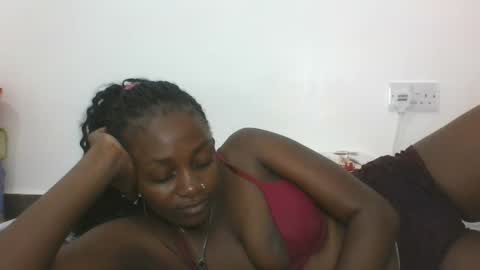 Snapshot of sexyjoane chatting on 03.12.25 JOAN online show from 03.12.25