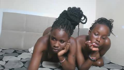 sexykiki18 online show from 01.12.26