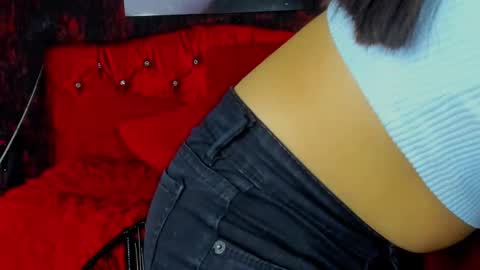laura online show from 12.22.24