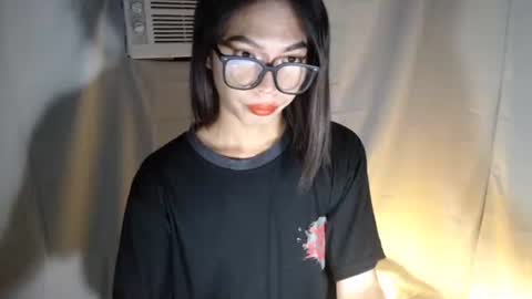 Laylia3 online show from 10.26.25